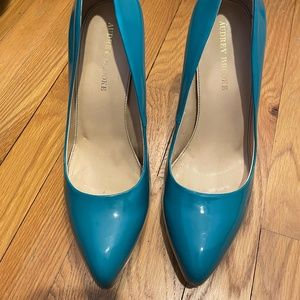 Teal heels
